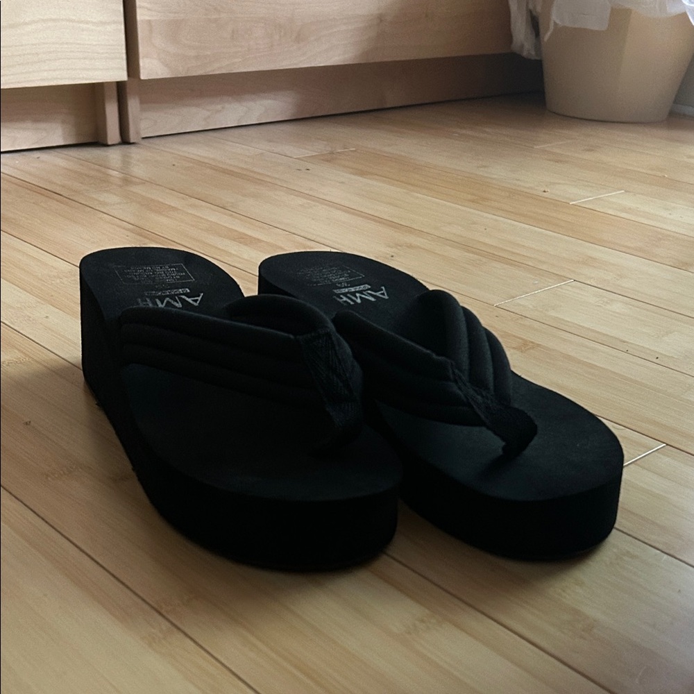 AMH Black Platform Flip Flops